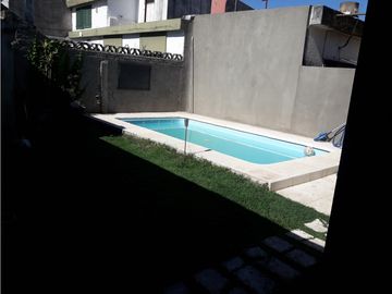 Casa 5 Ambientes- Castelar Sur