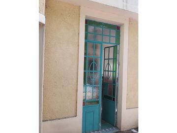 Casa 4 Ambientes -estilo Campo- Castelar Sur