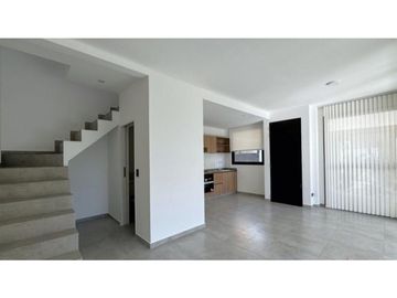 PH Tipo Casa 4 Ambientes a Estrenar -Castelar Sur