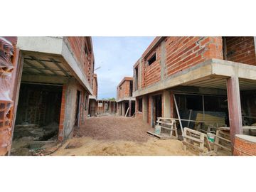 PH Tipo Casa 4 Ambientes a Estrenar -Castelar Sur