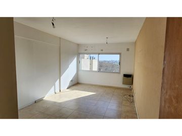 Venta Departamento 2 ambientes con cochera