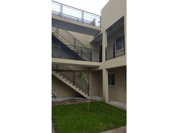 Departamento 3 Ambientes a Estrenar con Cochera. - Castelar Norte