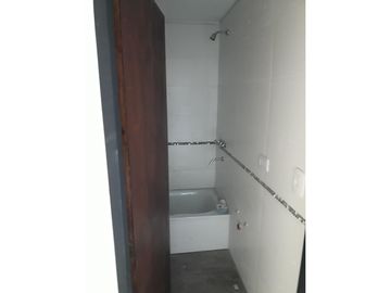 Departamento 3 Ambientes a Estrenar con Cochera. - Castelar Norte