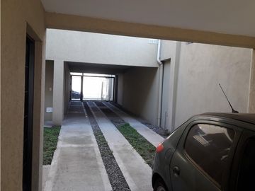 Departamento 3 Ambientes a Estrenar con Cochera. - Castelar Norte
