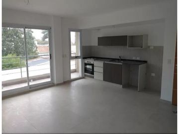 Venta -Departamento 2 Ambientes con Cochera -Ituzaingo