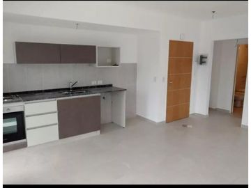 Venta -Departamento 2 Ambientes con Cochera -Ituzaingo