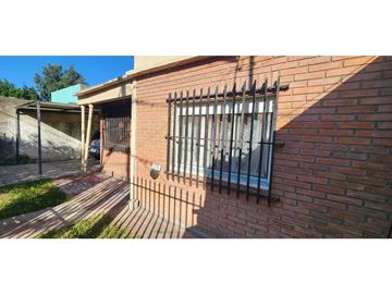 Casa en Americana 3 Ambientes  Venta- Ituzingo Norte