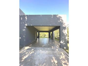 Casa 4 Ambientes en venta en Altos del Sol-Oportunidad-Permuta