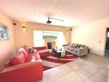 Casa 4 Ambientes en venta en Altos del Sol-Oportunidad-Permuta