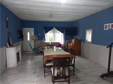 Casa 4 Ambientes con Parque en  Venta Merlo Pontevedra