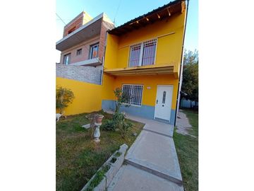 Casa 4 Ambientes con Parque en  Venta Merlo Pontevedra