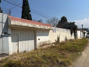 CASA CON AMPLIO TERRENO Y ARBOLES FRUTALES EN SAN MATEO TEZOQUIPAN