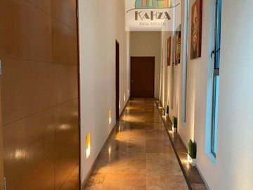 CASA EN VENTA EN CANCUN CON ALBERCA Y PANELES EN RESIDENCIAL
