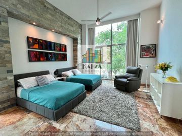CASA EN VENTA EN CANCUN CON ALBERCA Y PANELES EN RESIDENCIAL