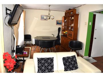 Vivabien Propiedades Vende Espectacular Casa en el corazón de Cerro Alegre, Valparaíso