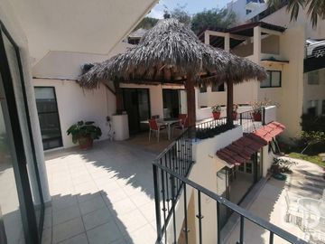 Casa sola en Venta en fraccionamiento De Lujo Joyas de Brisamar ACAPULCO
