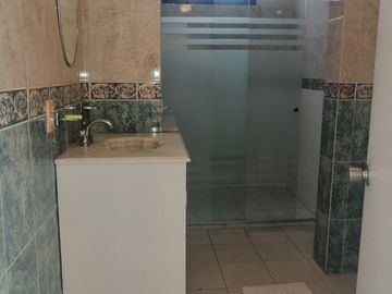 Casa sola en Venta en fraccionamiento De Lujo Joyas de Brisamar ACAPULCO