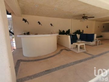 Casa sola en Venta en fraccionamiento De Lujo Joyas de Brisamar ACAPULCO