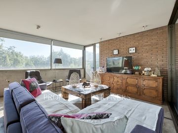Moderna y espectacular casa en Condominio Los Almendros