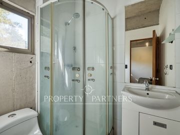 Moderna y espectacular casa en Condominio Los Almendros
