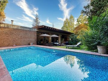 Los Almendros, excelente casa mediterránea en exclusivo sector de Huechuraba