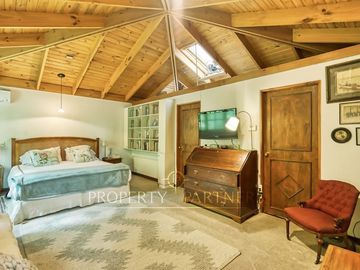 Espectacular Casa en Exclusivo Condominio Los Almendros