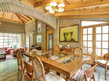 Espectacular Casa en Exclusivo Condominio Los Almendros