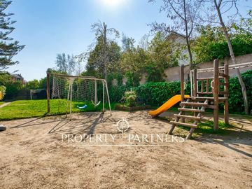 Espectacular casa en exclusivo condominio Rinconada El Salto, Huechuraba