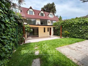 Espectacular casa en exclusivo condominio Rinconada El Salto, Huechuraba