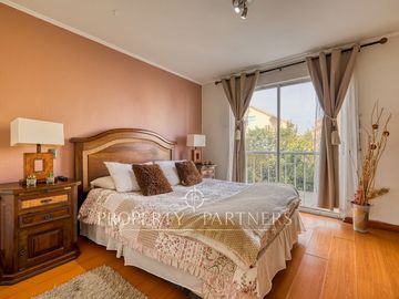 Excelente casa tres pisos dentro de condominio