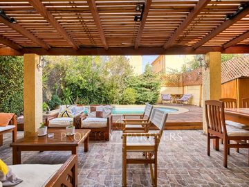Excelente casa tres pisos dentro de condominio