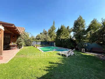 Encantadora casa en condominio más exclusivo del Carmen de Huechuraba