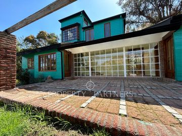 Espectacular casa en parcela en exclusivo condominio El Almendral
