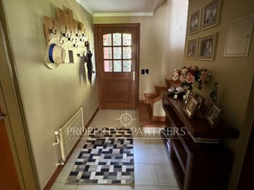 Fantástica e impecable casa remodelada en condominio  El Carmen de Huechuraba