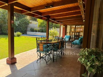 Fantástica e impecable casa remodelada en condominio  El Carmen de Huechuraba