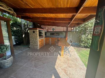 Fantástica e impecable casa remodelada en condominio  El Carmen de Huechuraba