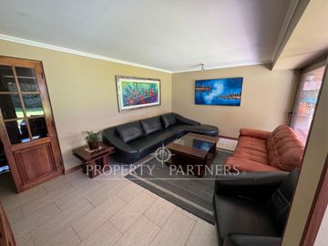 Fantástica e impecable casa remodelada en condominio  El Carmen de Huechuraba