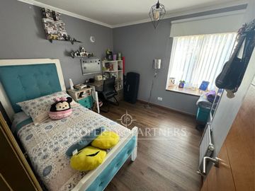 Fantástica e impecable casa remodelada en condominio  El Carmen de Huechuraba