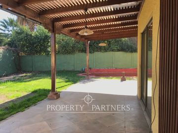 Casa en completa remodelación en exclusivo condominio de El Carmen de Huechuraba