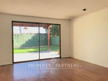 Casa en completa remodelación en exclusivo condominio de El Carmen de Huechuraba
