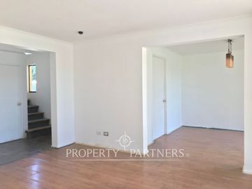 Casa en completa remodelación en exclusivo condominio de El Carmen de Huechuraba
