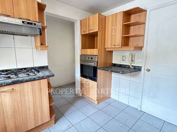 Casa en completa remodelación en exclusivo condominio de El Carmen de Huechuraba