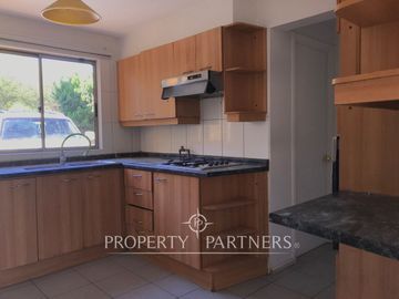 Casa en completa remodelación en exclusivo condominio de El Carmen de Huechuraba