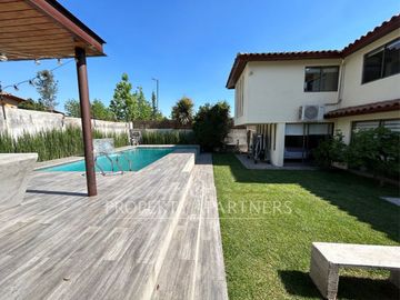 Deslumbrante y encantadora Casa en Sector El Carmen de Huechuraba