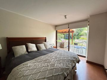 Espectacular casa en exclusivo condominio de Camino Los Fresnos GRAN OPORTUNIDAD !