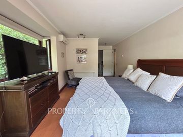 Espectacular casa en exclusivo condominio de Camino Los Fresnos GRAN OPORTUNIDAD !