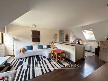 Espectacular casa en exclusivo condominio de Camino Los Fresnos GRAN OPORTUNIDAD !