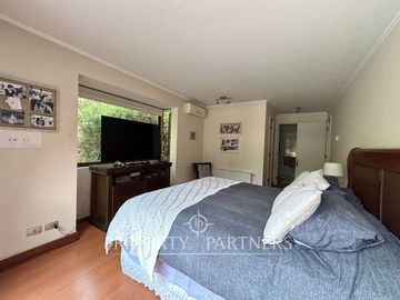 Espectacular casa en exclusivo condominio de Camino Los Fresnos GRAN OPORTUNIDAD !