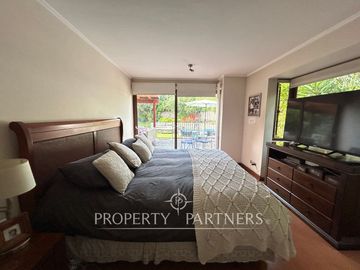 Espectacular casa en exclusivo condominio de Camino Los Fresnos GRAN OPORTUNIDAD !