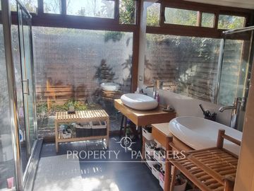 Espectacular y acogedora casa en exclusivo Condominio Los Almendros